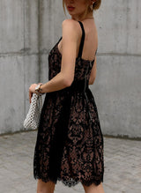 A-Line/Princess Sweetheart Lace Sleeveless Short/Mini Homecoming Dresses With Lace