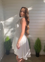 A-Line/Princess Halter Sleeveless Satin Short/Mini Homecoming Dress With Ruffle