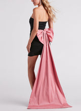 Sheath/Column Strapless Short/Mini Satin Homecoming Dresses With Bow(s)