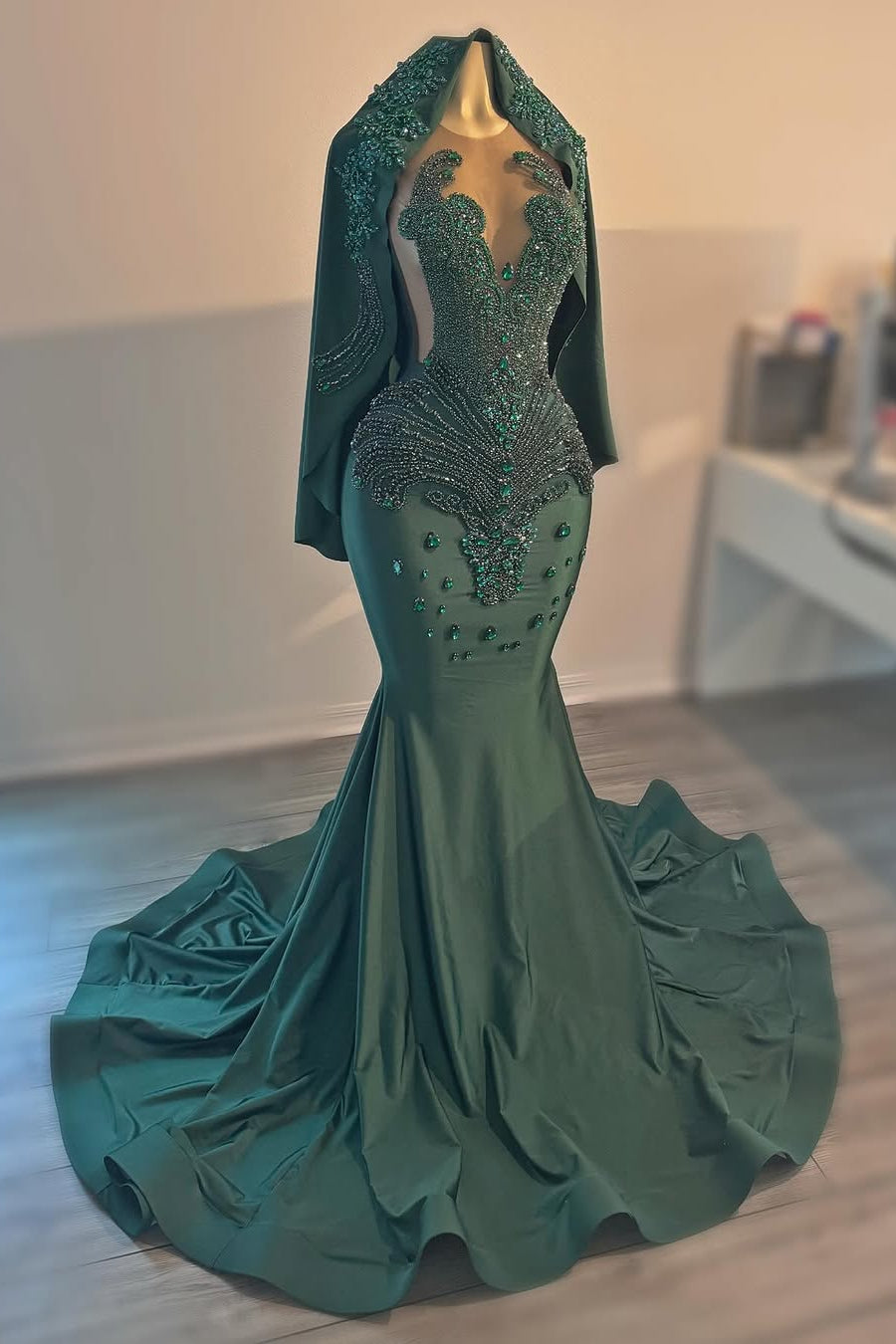 Veil for Dark Green V-neck Sleeveless Mermaid Floor length Prom Dresses Veil for Dark Green V-neck Sleeveless Mermaid Floor length Prom Dresses