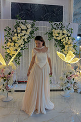 Charming Off-The-Shoulder A-Line Chiffon Prom Dresses Sleeveless Pleats With Pearl