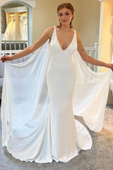 Exquisite Straps Satin V-Neck Mermaid Wedding Dresses Sleeveless Open Back With Ribbons