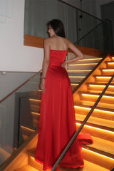 Chic Red Strapless Sleeveless Satin Mini Prom Dress Detachable With Zipper Flower