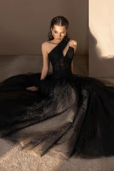 Charming Black One Shoulder Sleeveless Tulle Prom Dresses A-Line Long With Pleats