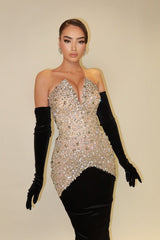Elegant V-Neck Strapless Mermaid Velvet Prom Dresses Sheath Gem With Gloves