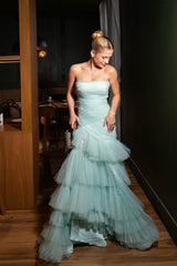 Elegant Strapless Sleeveless Tulle Prom Dresses Floor Length With Pleats Zipper