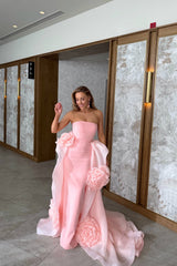 Timeless Pink Strapless Sleeveless Satin Mermaid Prom Dresses Sheath With Flower