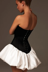 Chic Black White Strapless Sleeveless Homecoming Dresses Mini With Lace-Up Back