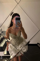 Dazzling White V-Neck Strapless Sleeveless Homecoming Dresses Mini With Gem