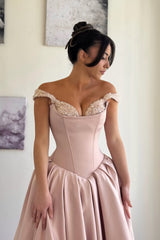 Romantic Dusty Pink Sweetheart Off The Shoulder Satin Prom Dresses A-Line With Beads Pleats