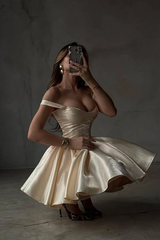 Pretty Sweetheart Off The Shoulder Satin Homecoming Dresses Mini With Lace-Up Back