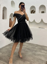 A-Line Off-The-Shoulder Sleeveless Homecoming Dresses-Ballbella