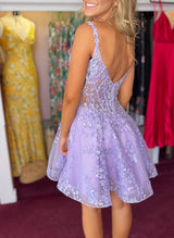 A-Line Sweetheart Sleeveless Short/Mini Lace Homecoming Dresses-Ballbella