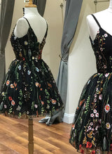 A-Line V-Neck Short/Mini Lace/Tulle Homecoming Dresses With Flower(s)-Ballbella