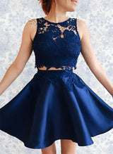 A-Line/Princess Scoop Neck Satin Short/Mini Homecoming Dress With Appliques Lace-Ballbella