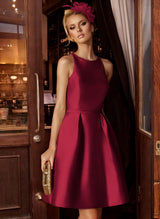 A-Line/Princess Scoop Neck Satin Sleeveless Knee-Length Homecoming Dresses With Pockets-Ballbella