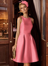 A-Line/Princess Scoop Neck Satin Sleeveless Knee-Length Homecoming Dresses With Pockets-Ballbella