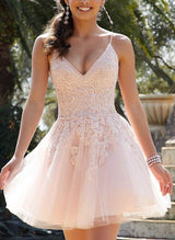 A-Line/Princess Sleeveless Knee-Length V-Neck Tulle Homecoming Dresses with Appliques Lace-Ballbella