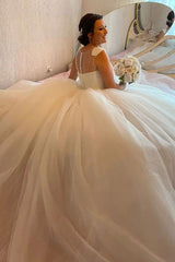 Amazing Princess Long Long Sequined Sleeveless Wedding Dresses Online-Ballbella