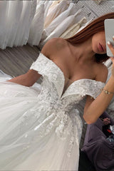 AmazingOff the ShoulderWhite/Ivory Floral Lace Bridal Gown Spring Ball Gown-Ballbella