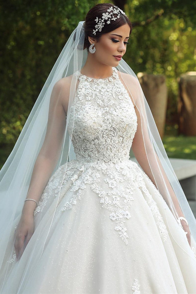Ball Gown Halter Floor Length Backless Tulle Lace Applique Wedding Dress Ball Gown Halter Floor Length Backless Tulle Lace Applique Wedding Dress
