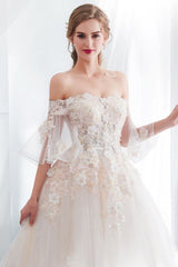 Ball Gown Off the shoulder Floor Length Appliques Tulle Wedding Dresses-Ballbella