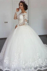 Ball Gown Strapless Portrait Floor Length Tulle Crochet Flower Wedding Dress-Ballbella