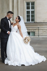 Ballbella Modern White Wedding Gowns With Lace V-neck Sleeveless-Ballbella