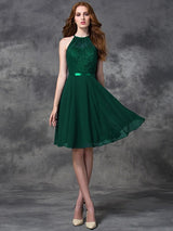 Charming Halter Lace Sleeveless Short Chiffon Bridesmaid Dresses-Ballbella