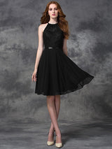 Charming Halter Lace Sleeveless Short Chiffon Bridesmaid Dresses-Ballbella