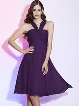 Charming Halter Sleeveless Pleats Short Chiffon Bridesmaid Dresses-Ballbella