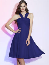 Charming Halter Sleeveless Pleats Short Chiffon Bridesmaid Dresses-Ballbella