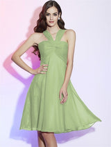 Charming Halter Sleeveless Pleats Short Chiffon Bridesmaid Dresses-Ballbella
