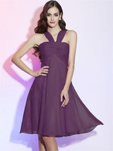 Charming Halter Sleeveless Pleats Short Chiffon Bridesmaid Dresses-Ballbella