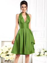 Charming Halter Sleeveless Short Taffeta Bridesmaid Dresses-Ballbella