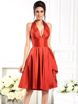 Charming Halter Sleeveless Short Taffeta Bridesmaid Dresses-Ballbella