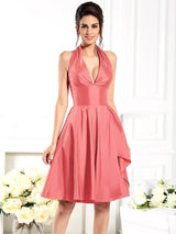 Charming Halter Sleeveless Short Taffeta Bridesmaid Dresses-Ballbella