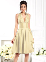 Charming Halter Sleeveless Short Taffeta Bridesmaid Dresses-Ballbella