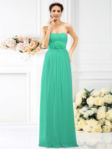 Charming Strapless Hand-Made Flower Sleeveless Long Chiffon Bridesmaid Dresses-Ballbella