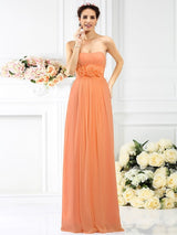 Charming Strapless Hand-Made Flower Sleeveless Long Chiffon Bridesmaid Dresses-Ballbella
