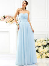 Charming Strapless Pleats Sleeveless Long Chiffon Bridesmaid Dresses-Ballbella