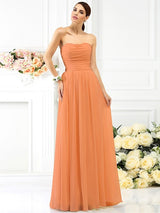 Charming Strapless Pleats Sleeveless Long Chiffon Bridesmaid Dresses-Ballbella