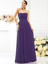 Charming Strapless Pleats Sleeveless Long Chiffon Bridesmaid Dresses-Ballbella