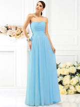 Charming Strapless Pleats Sleeveless Long Chiffon Bridesmaid Dresses-Ballbella