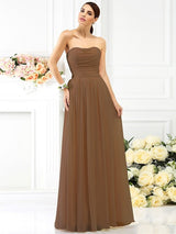 Charming Strapless Pleats Sleeveless Long Chiffon Bridesmaid Dresses-Ballbella