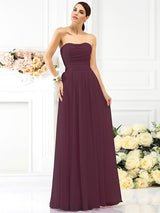 Charming Strapless Pleats Sleeveless Long Chiffon Bridesmaid Dresses-Ballbella