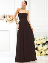 Charming Strapless Pleats Sleeveless Long Chiffon Bridesmaid Dresses-Ballbella