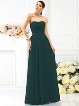 Charming Strapless Pleats Sleeveless Long Chiffon Bridesmaid Dresses-Ballbella