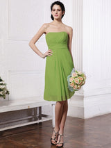 Charming Strapless Sleeveless Pleats Short Chiffon Bridesmaid Dresses-Ballbella
