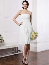 Charming Strapless Sleeveless Pleats Short Chiffon Bridesmaid Dresses-Ballbella